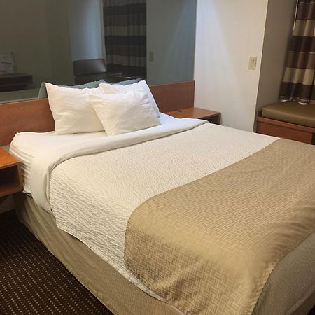 Microtel Inn & Suites By Wyndham Rice Lake Exteriör bild