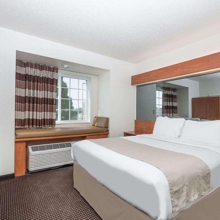 Microtel Inn & Suites By Wyndham Rice Lake Exteriör bild