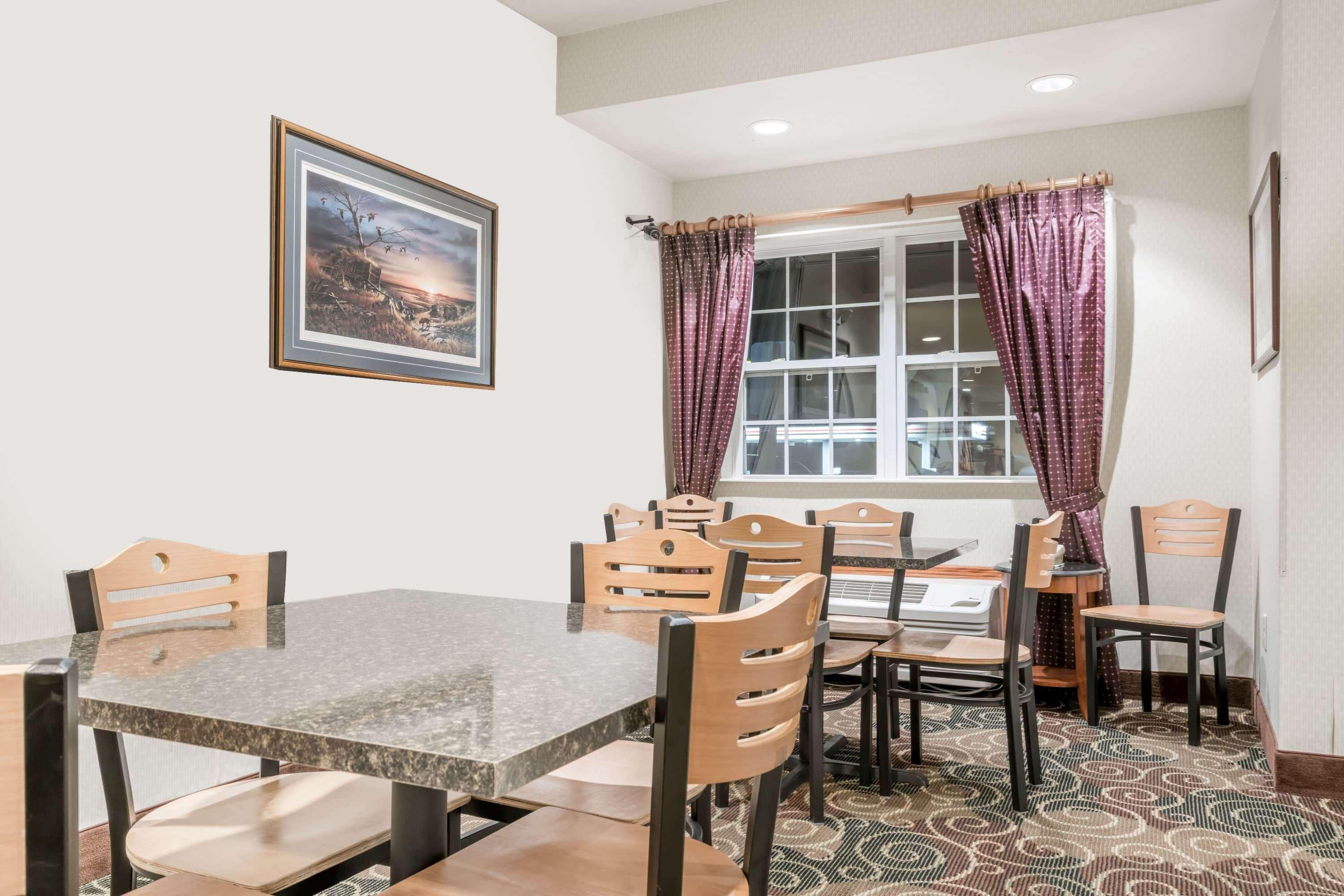 Microtel Inn & Suites By Wyndham Rice Lake Exteriör bild