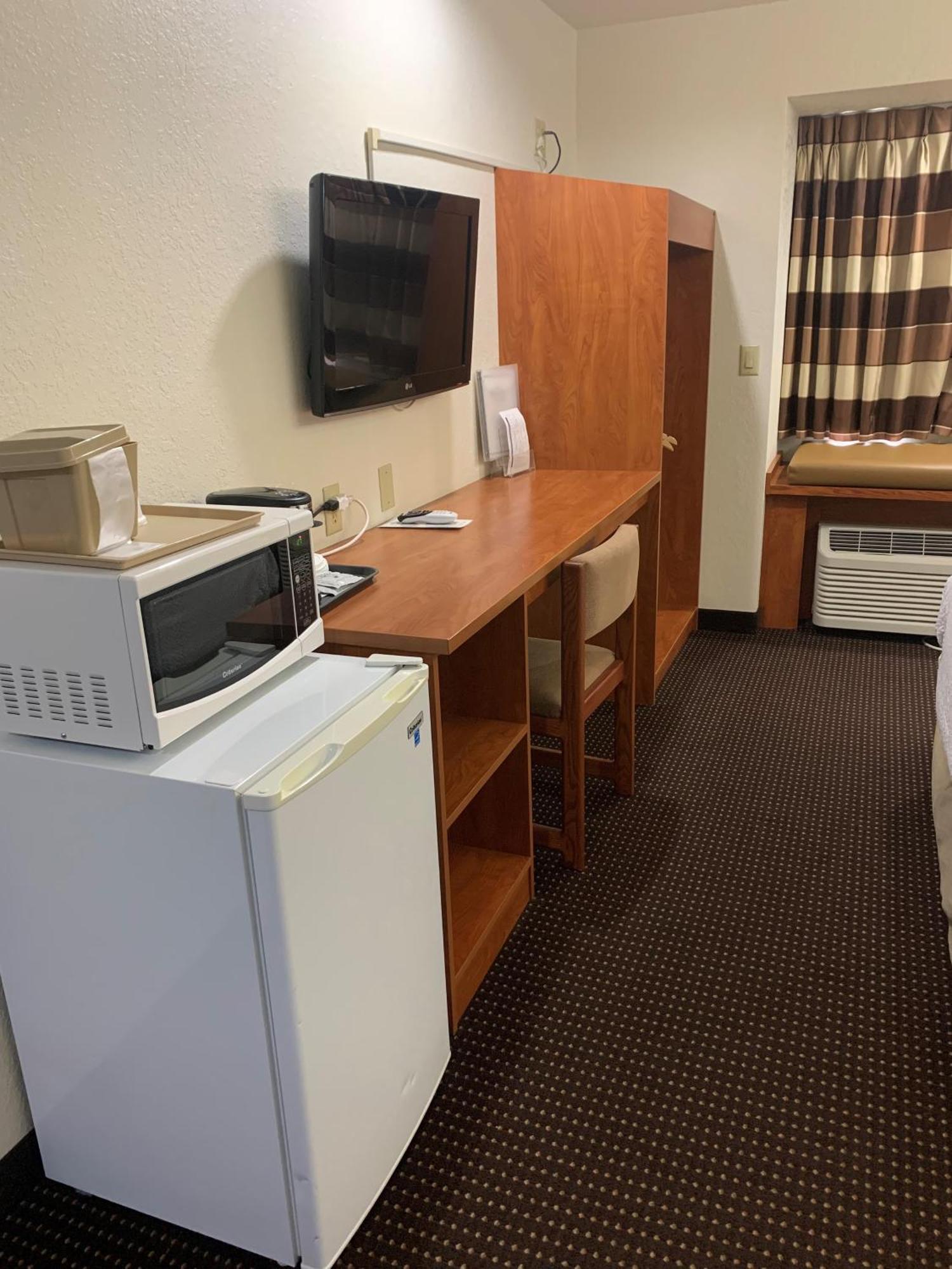 Microtel Inn & Suites By Wyndham Rice Lake Exteriör bild