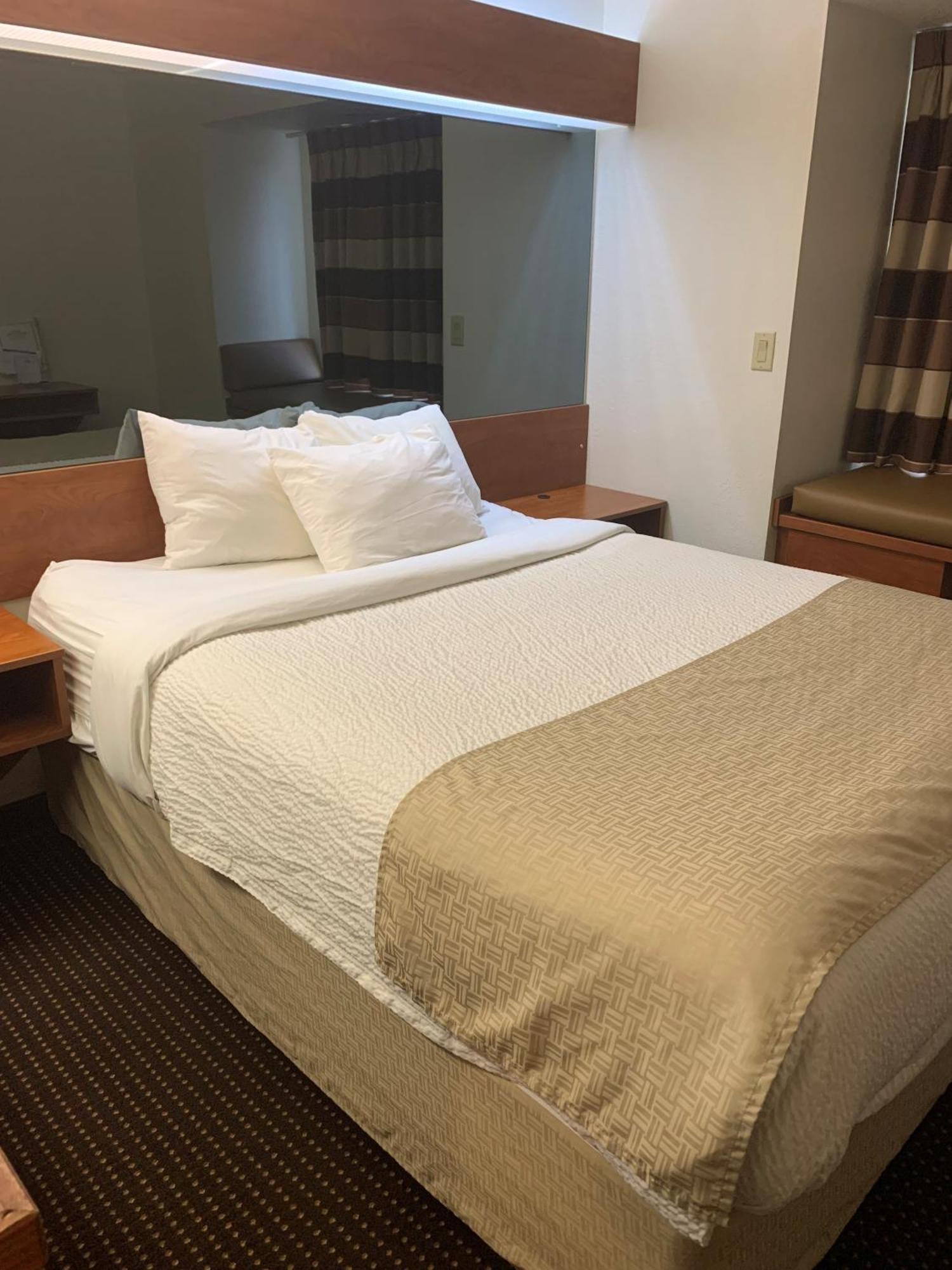 Microtel Inn & Suites By Wyndham Rice Lake Exteriör bild