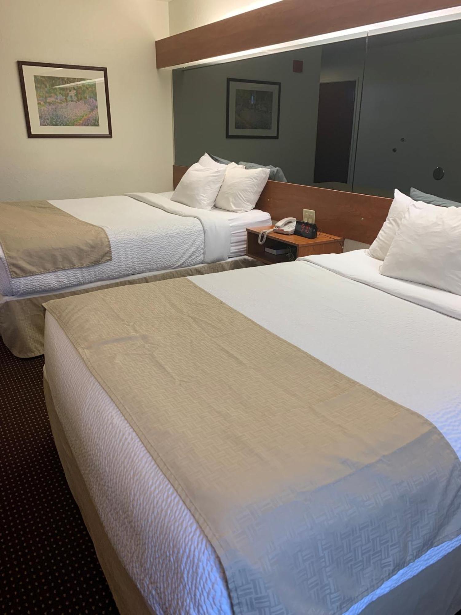Microtel Inn & Suites By Wyndham Rice Lake Exteriör bild