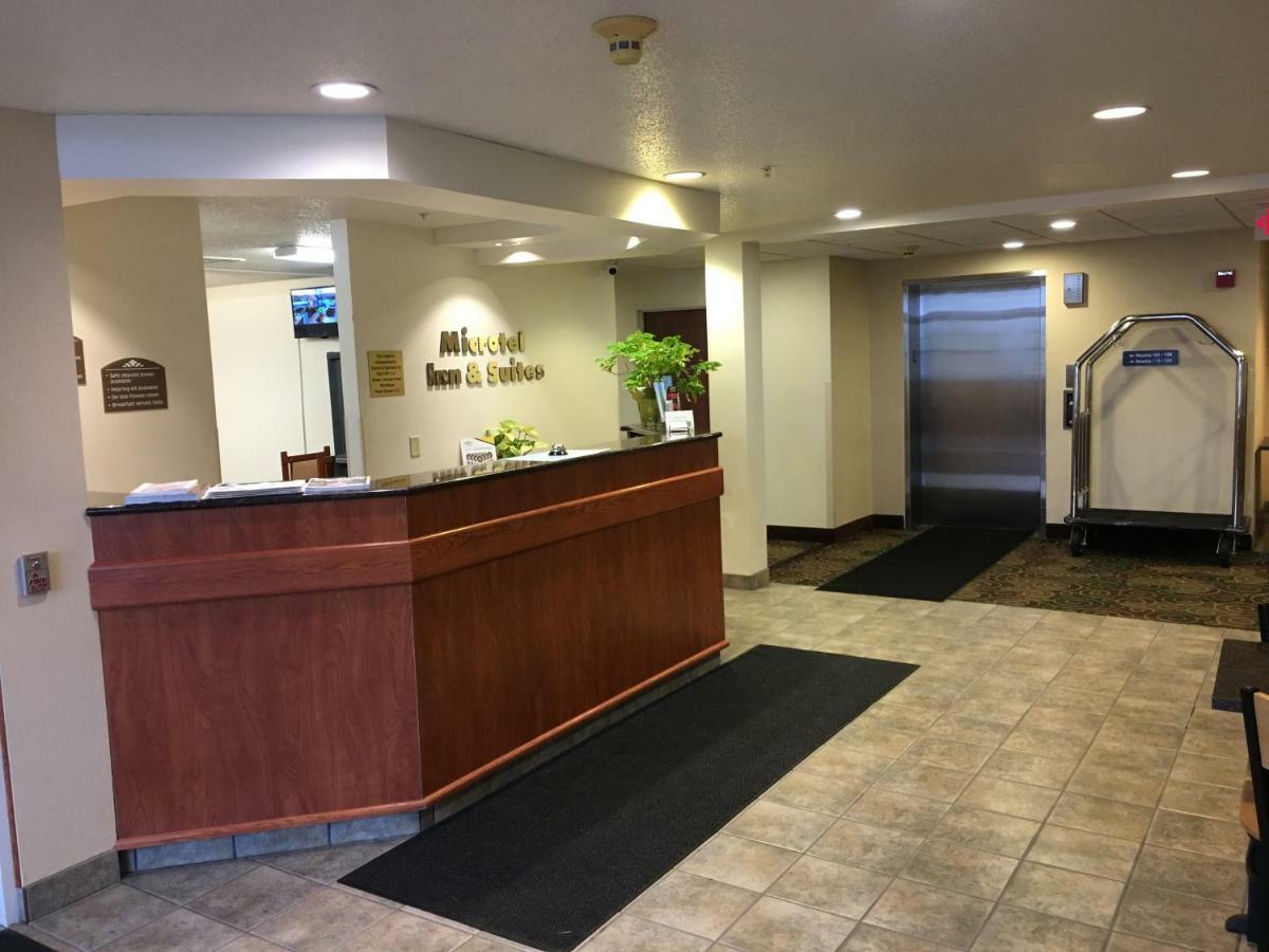 Microtel Inn & Suites By Wyndham Rice Lake Exteriör bild