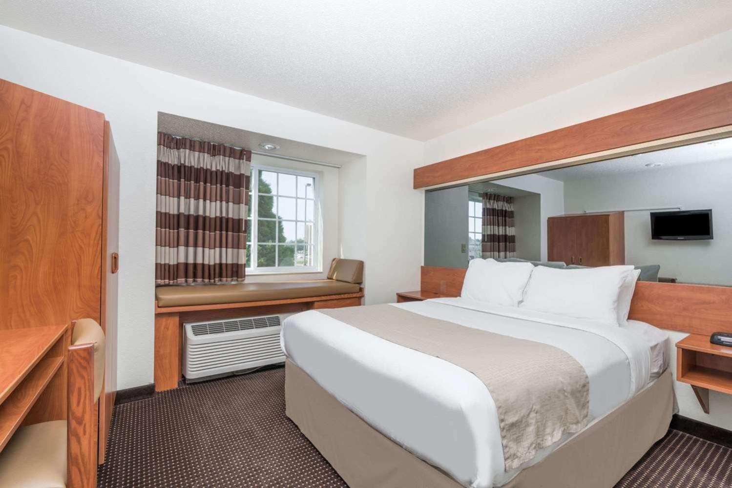 Microtel Inn & Suites By Wyndham Rice Lake Exteriör bild